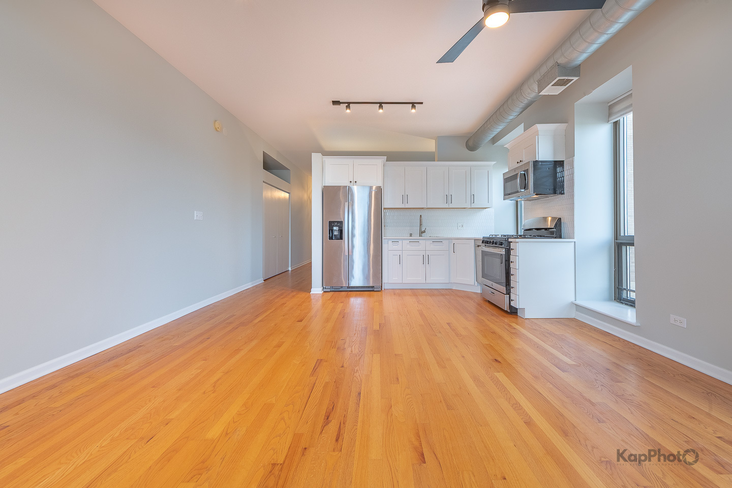 811 South Lytle Street, Unit 410 Chicago, IL 60607 - Photo 12 of 26 Gallery Image 12
