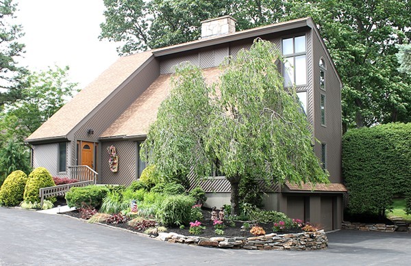108 Bridle Path Road Chicopee, MA 01013 - Photo 1 of 30 Gallery Image 1