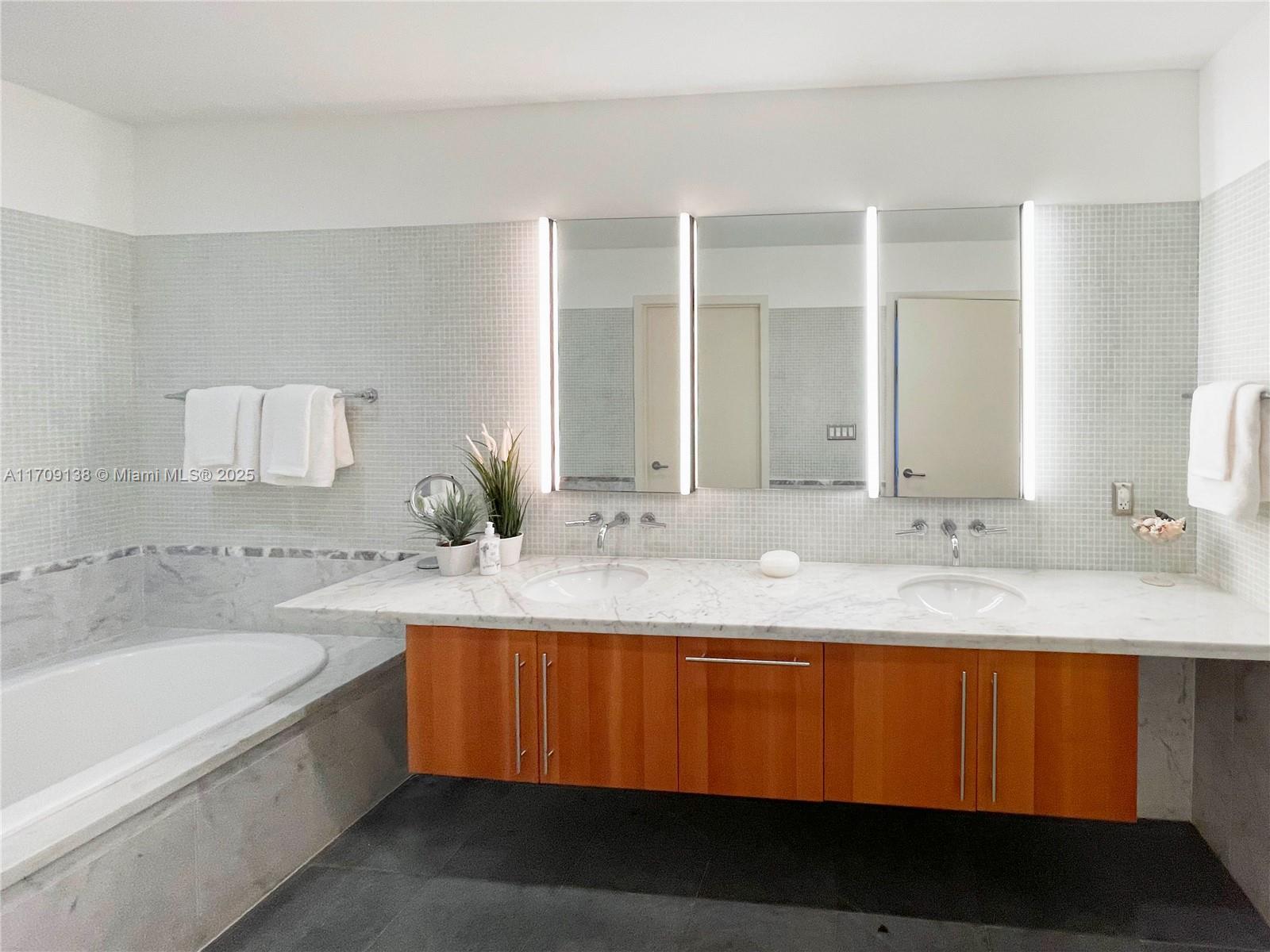 6103 Aqua Avenue, Unit 301 Miami Beach, FL 33141 - Photo 34 of 67