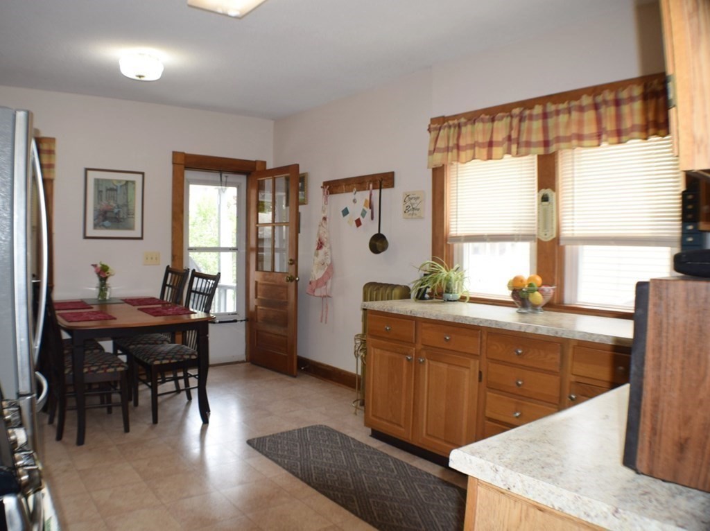 43 Brunswick Street Springfield, MA 01108 - Photo 4 of 19 Gallery Image 4