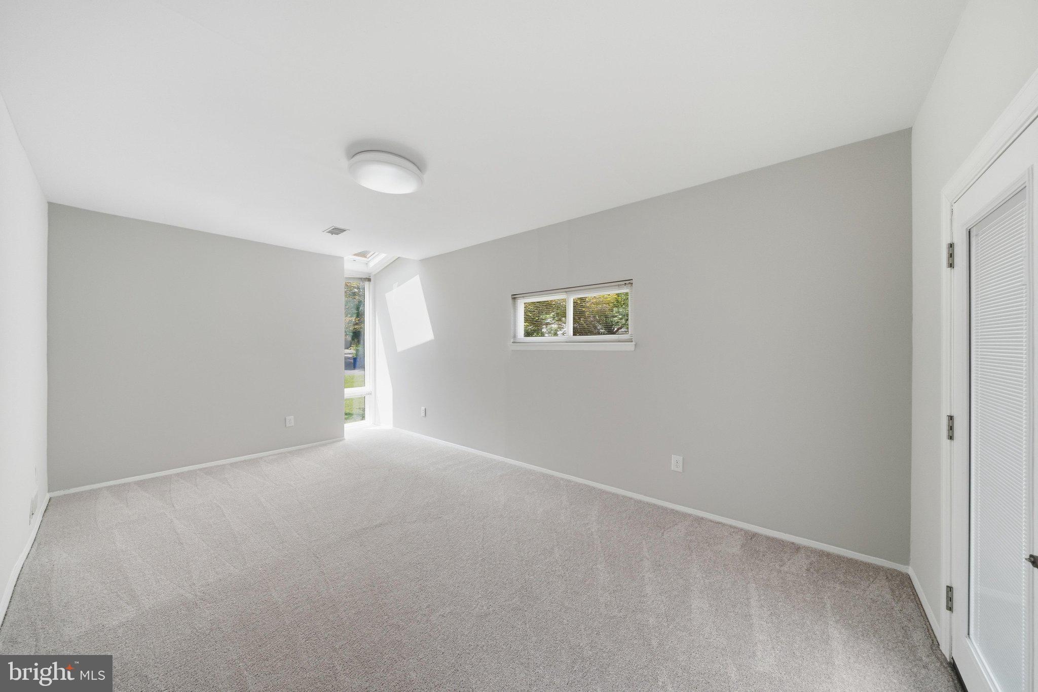 14317 Sturtevant Road Silver Spring, MD 20905 - Photo 24 of 55 Family Room