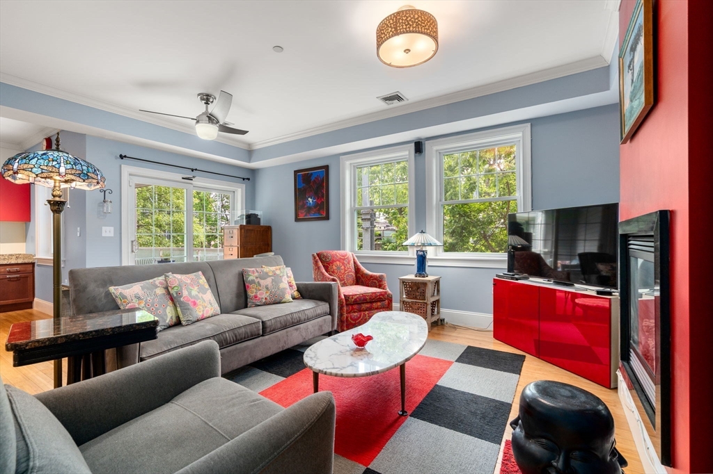 224 Florence Street, Unit 3 Boston, MA 02131 - Photo 4 of 30