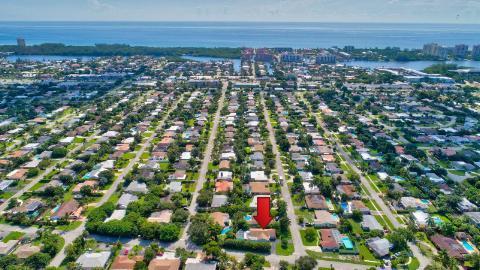 201 Northeast 28th Terrace Boca Raton, FL 33431 - Photo 31 of 36 East Aerial 2
