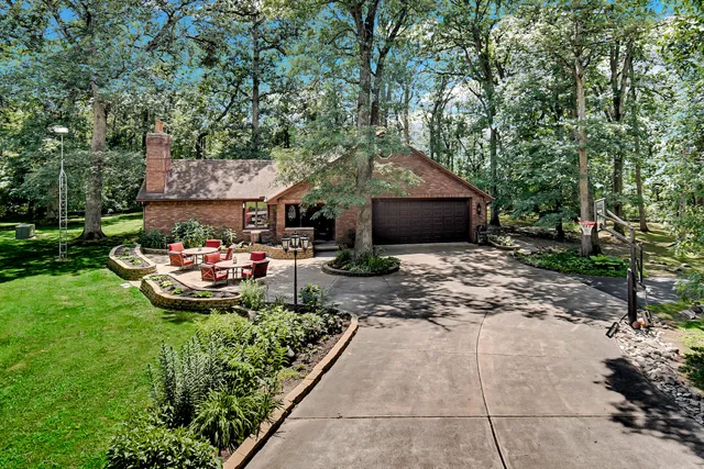 $995,000 | 12881 White Oak Avenue, Cedar Lake, IN 46303