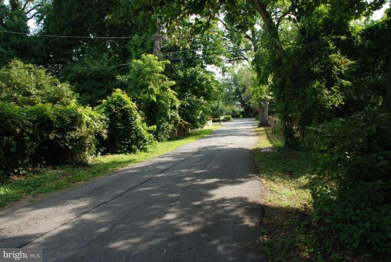 2805 Cameron Road Falls Church, VA 22042 - Photo 10 of 13 Street View