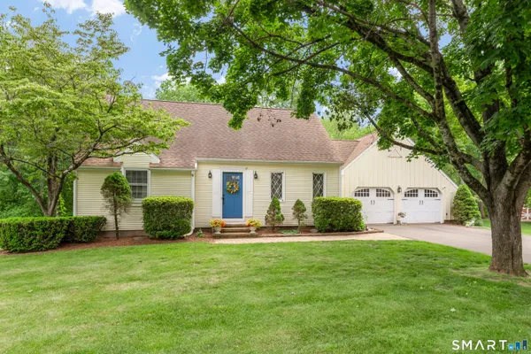 $489,900 | 81 White Oak Drive, Southington, CT 06489