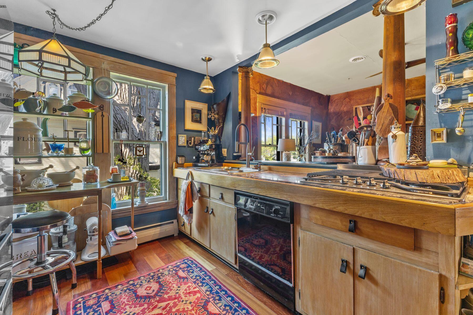 1512 College Avenue Racine, WI 53403 - Photo 16 of 58 Upper Kitchen