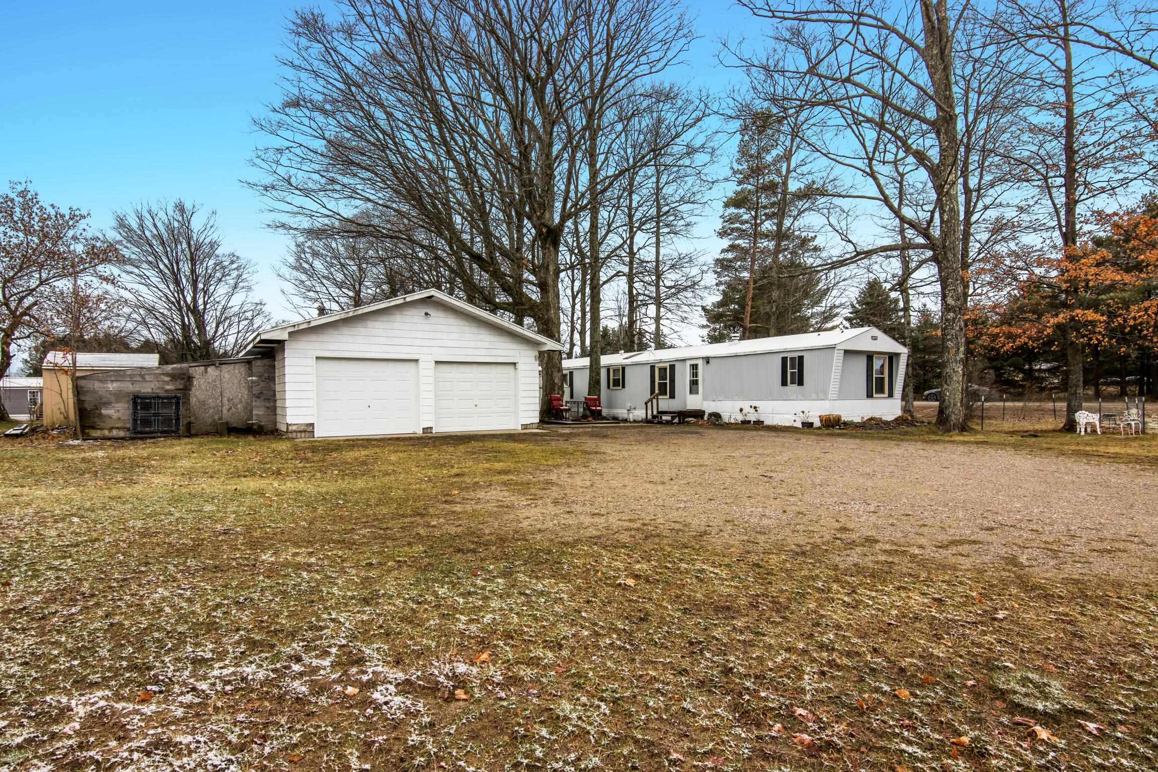 12021 South Bright Road Traverse City, MI 49684 - Photo 26 of 30 1929332-fd0459c4-5873-406f-976c-4a0d39335ba0.JPG