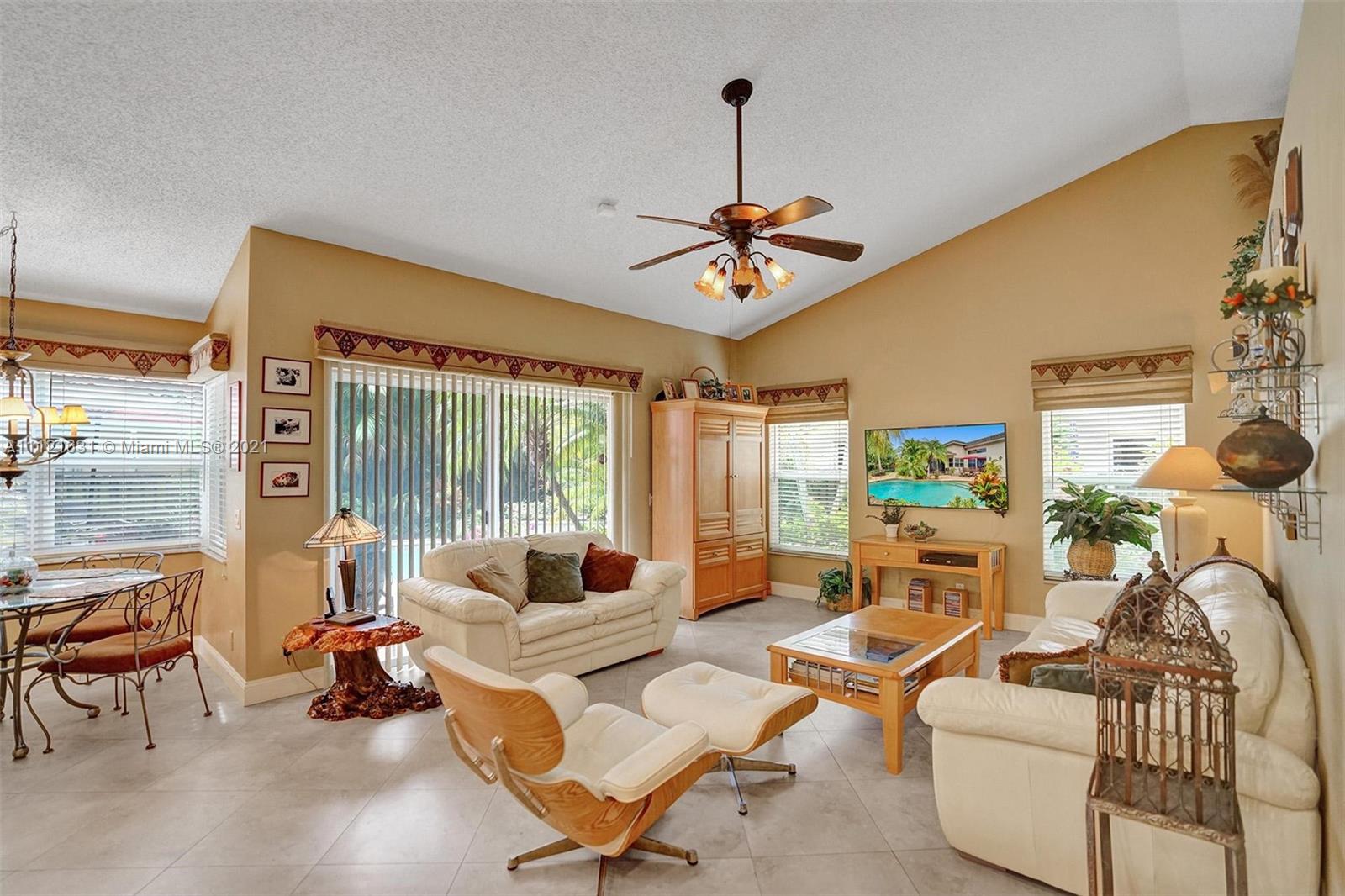 3303 Ridge Trace Davie, FL 33328 - Photo 30 of 55 Gallery Image 30