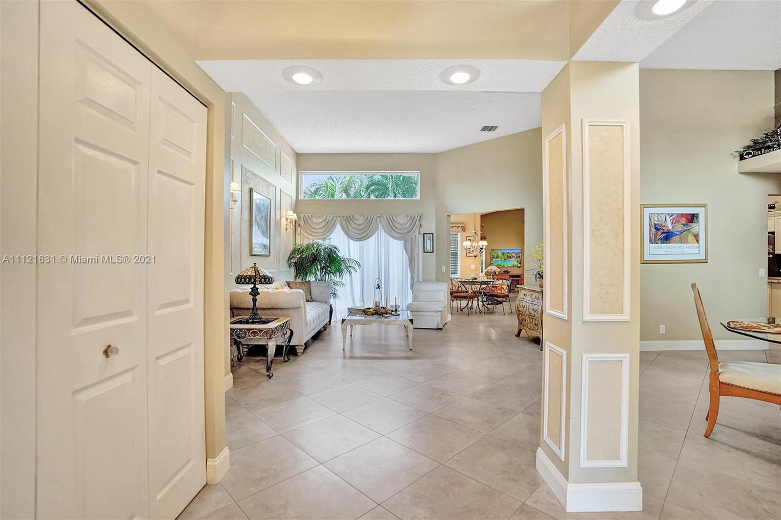 3303 Ridge Trace Davie, FL 33328 - Photo 10 of 55 Gallery Image 10