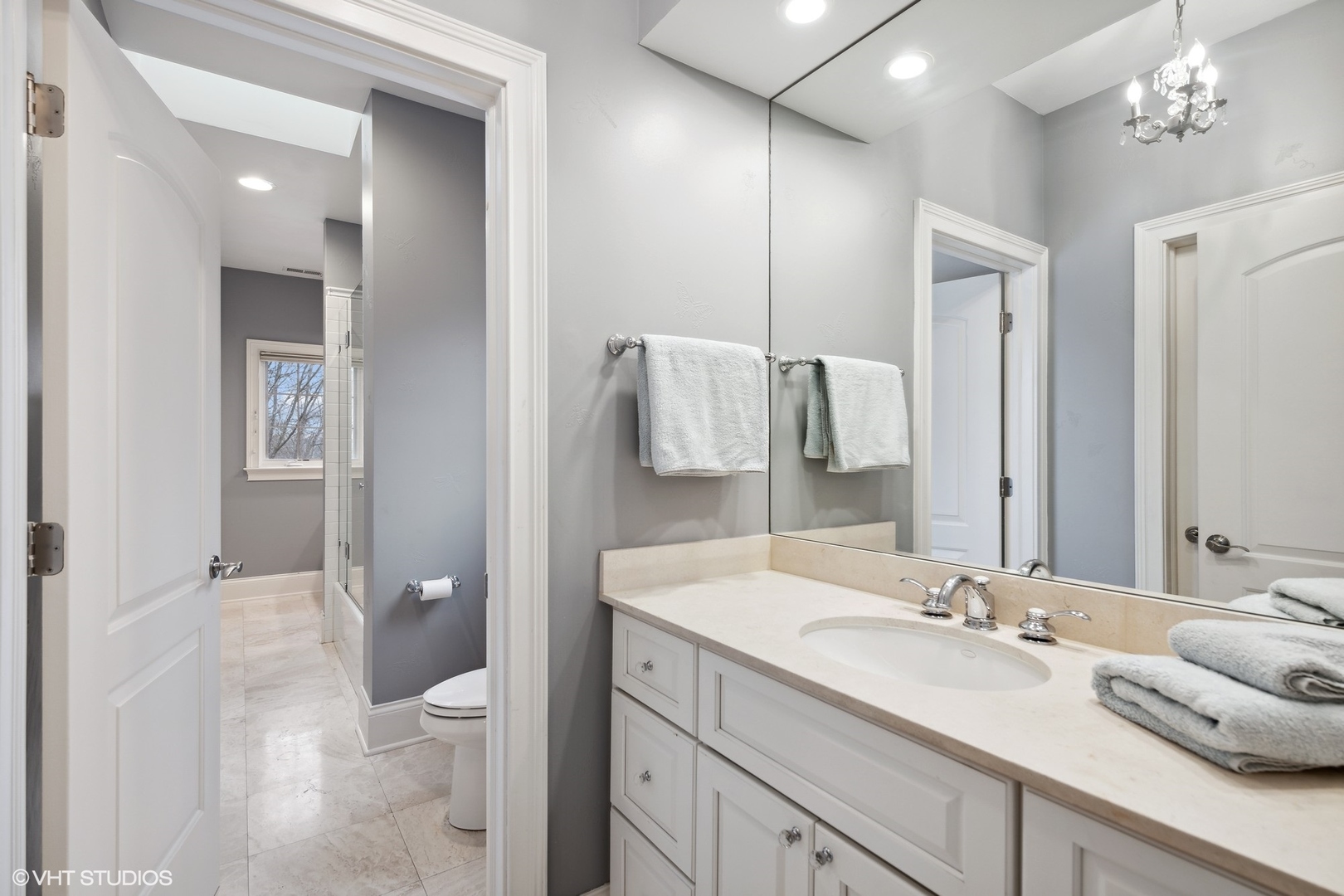 3825 Oak Avenue Northbrook, IL 60062 - Photo 28 of 56 a bathroom with a sink vanity granite and toilet
