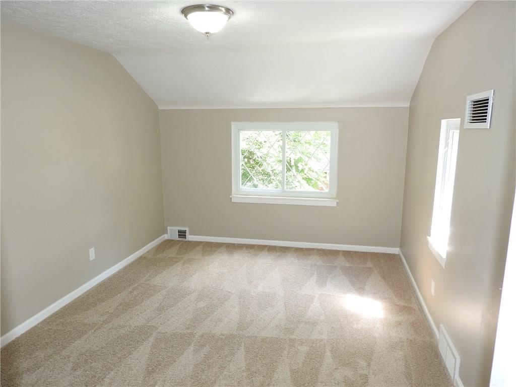 481 Filmore Road Forest Hills, PA 15221 - Photo 9 of 18