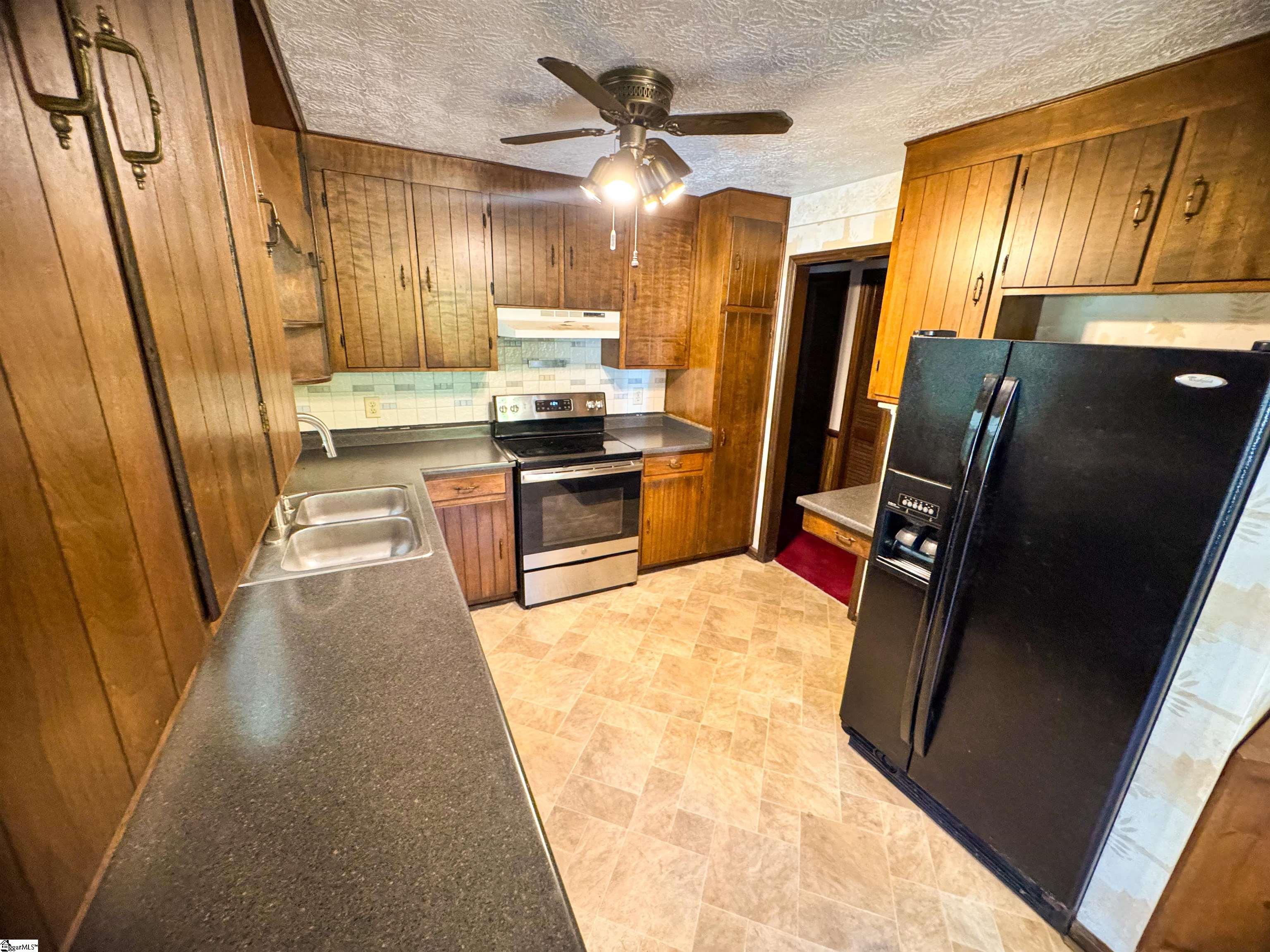 213 Anthony Road Pickens, SC 29671 - Photo 15 of 39