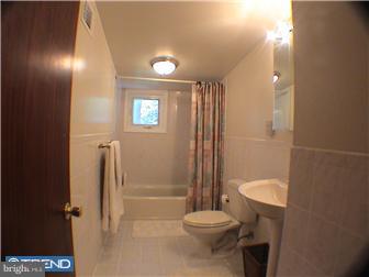 750 Woodside Road Jenkintown, PA 19046 - Photo 12 of 12 Bathroom