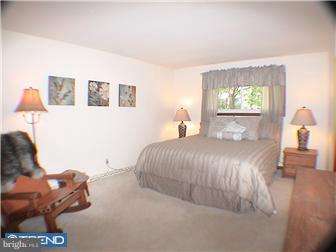 750 Woodside Road Jenkintown, PA 19046 - Photo 10 of 12 Bedroom - Main
