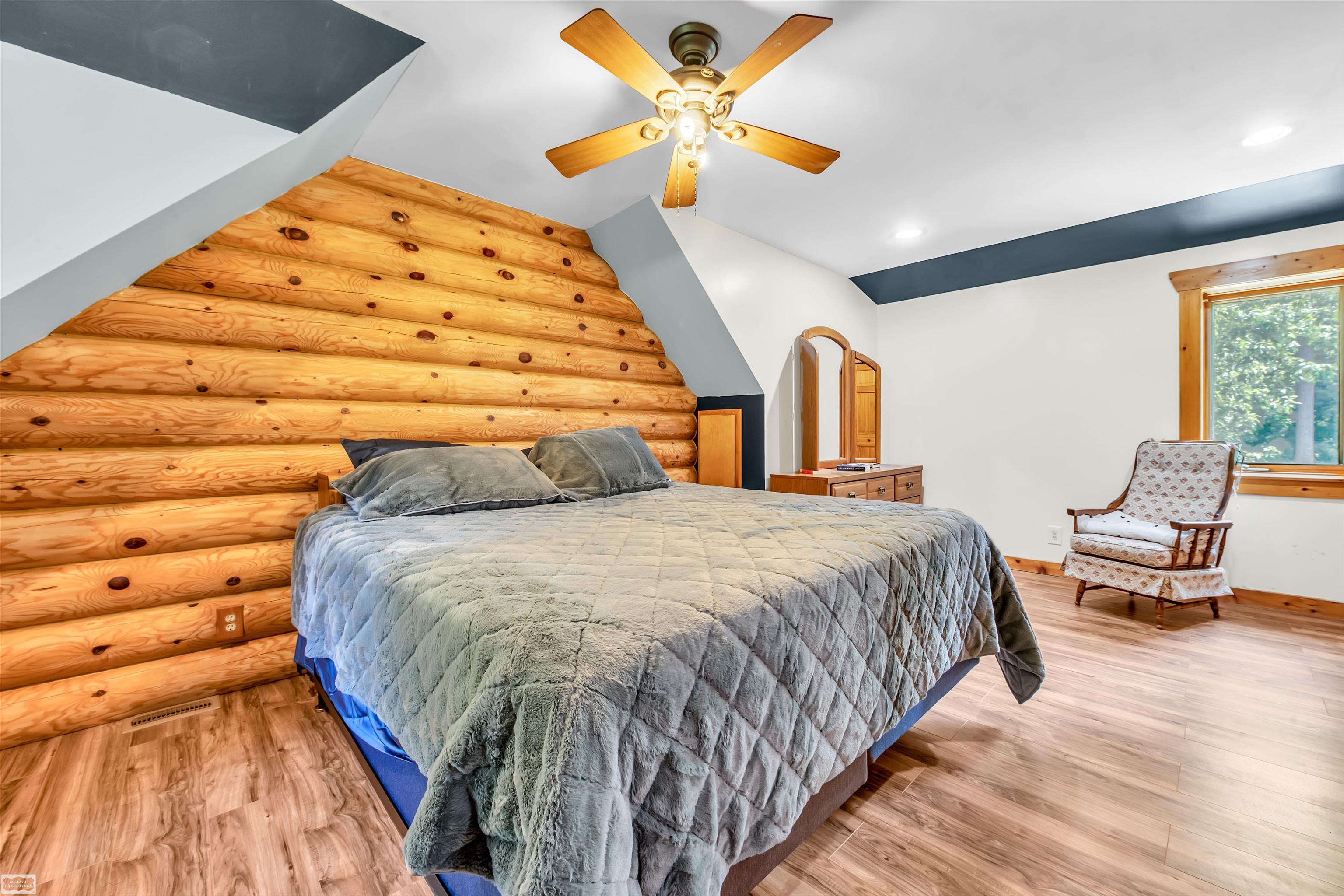 6880 Holland Road Algonac, MI 48001 - Photo 5 of 46 50101945-4.JPG