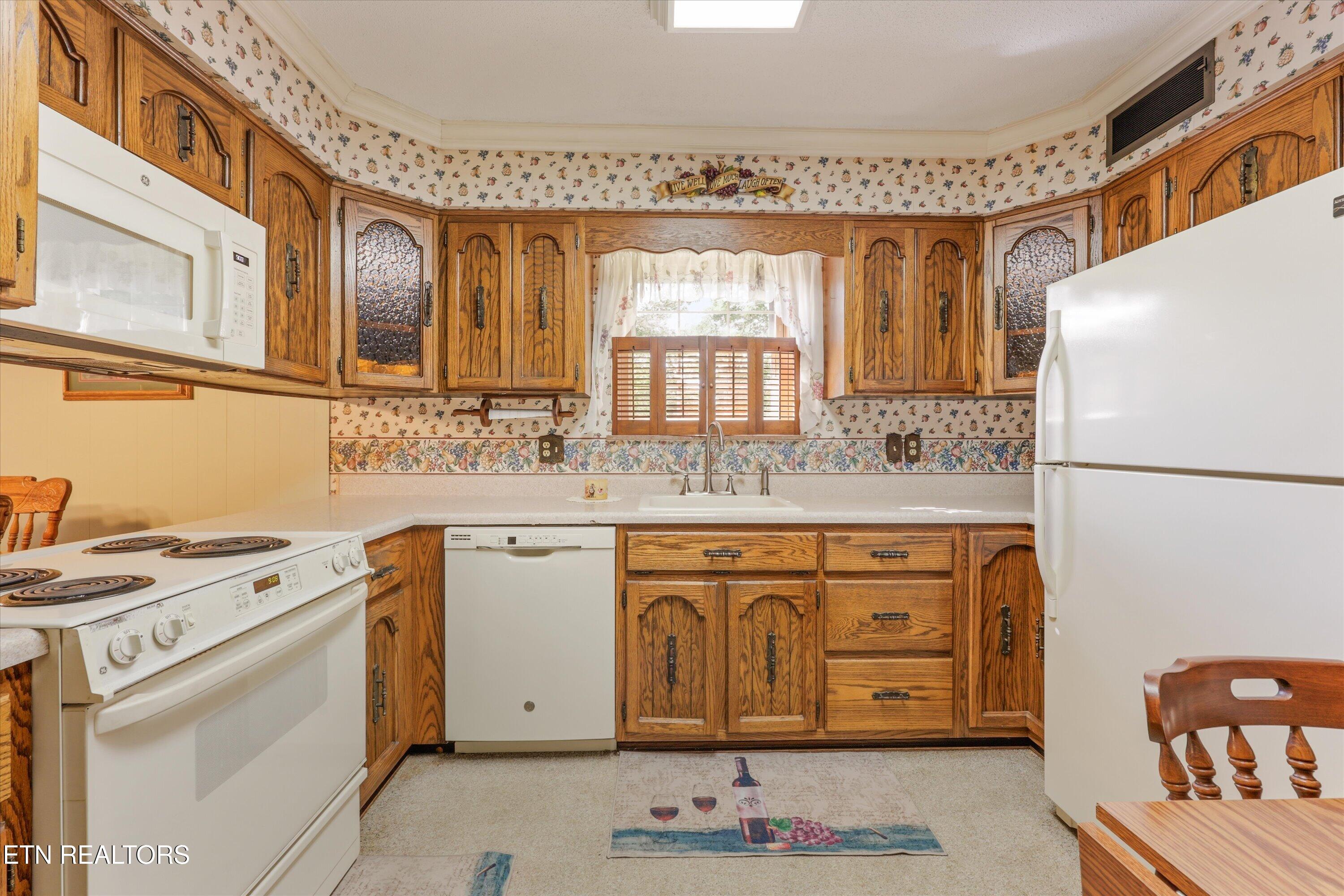 827 West Cunningham Street Alcoa, TN 37701 - Photo 15 of 43 15-827 W Cunningham St18