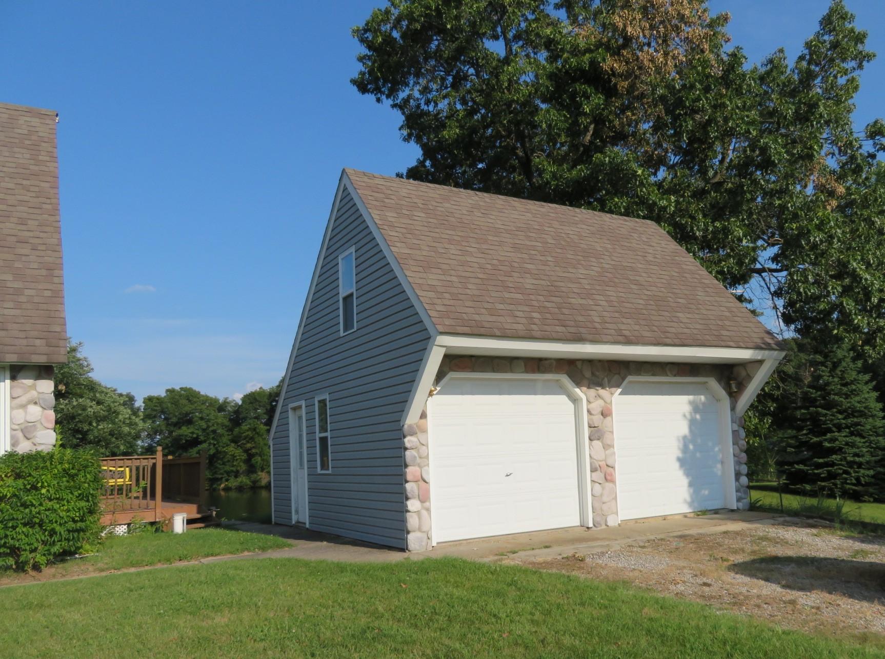 25630 Findley Road Sturgis, MI 49091 - Photo 8 of 43 Garage