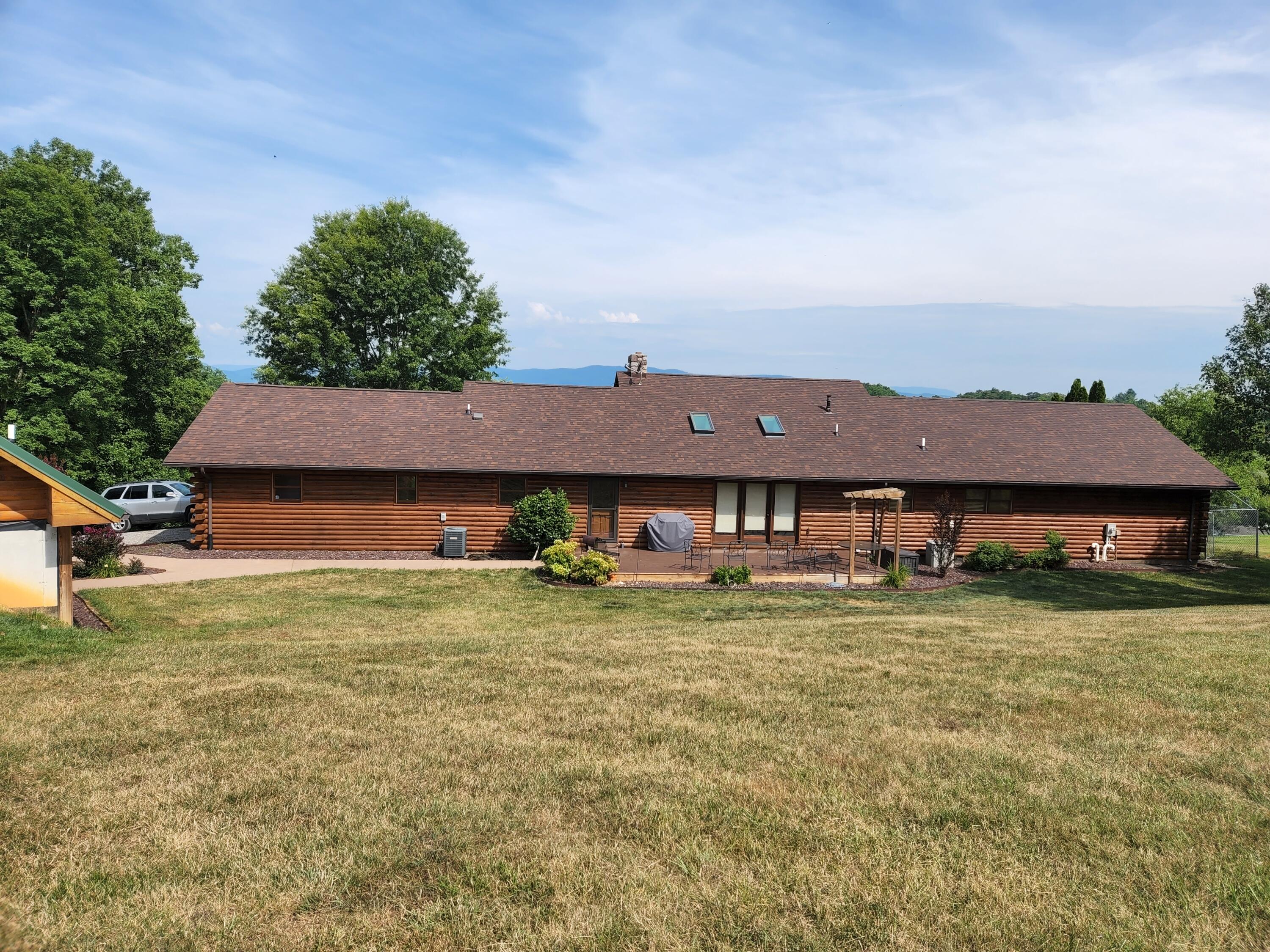 1788 Springwood Road Fincastle, VA 24090 - Photo 5 of 32 20220705_102449