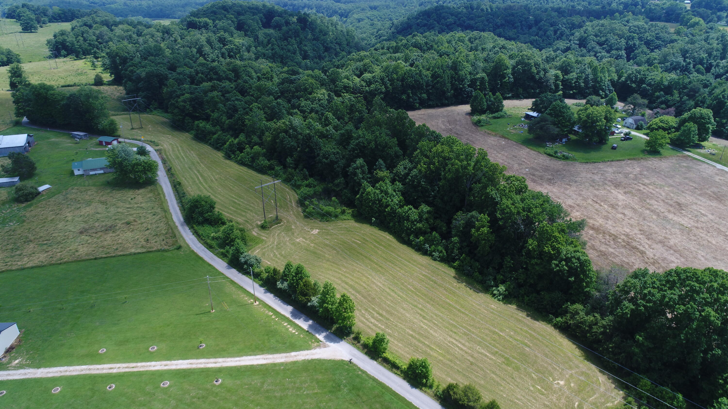 301 Tudy Ridge Road Science Hill, KY 42553 - Photo 4 of 5 DJI_0175