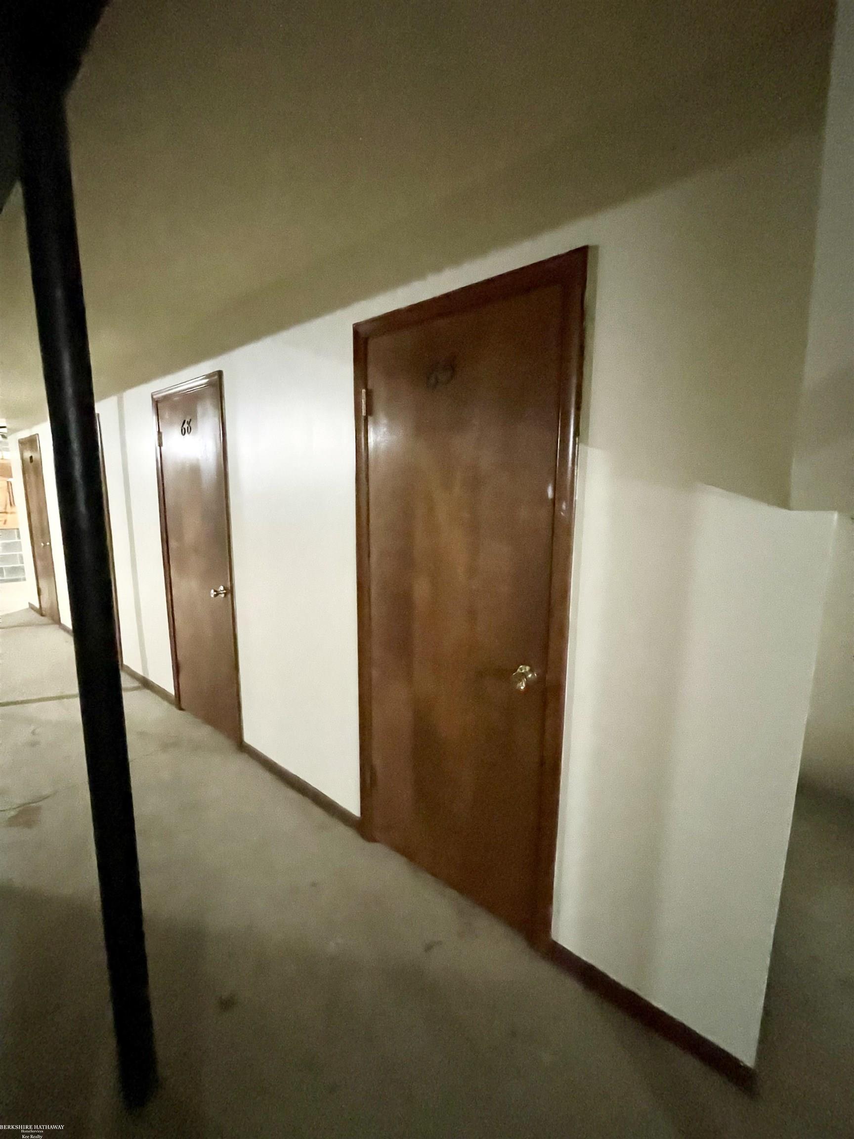 54749 Shelby Road, Unit 65 / 4 Utica, MI 48316 - Photo 18 of 28
