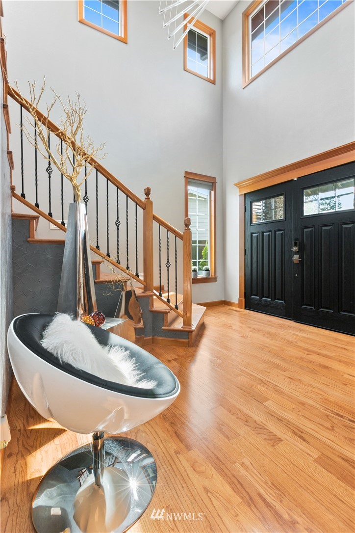 15520 42nd Drive Southeast Bothell, WA 98012 - Photo 5 of 40 Gallery Image 5