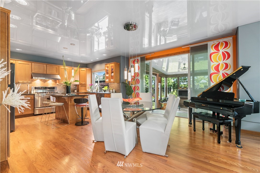 15520 42nd Drive Southeast Bothell, WA 98012 - Photo 10 of 40 Gallery Image 10