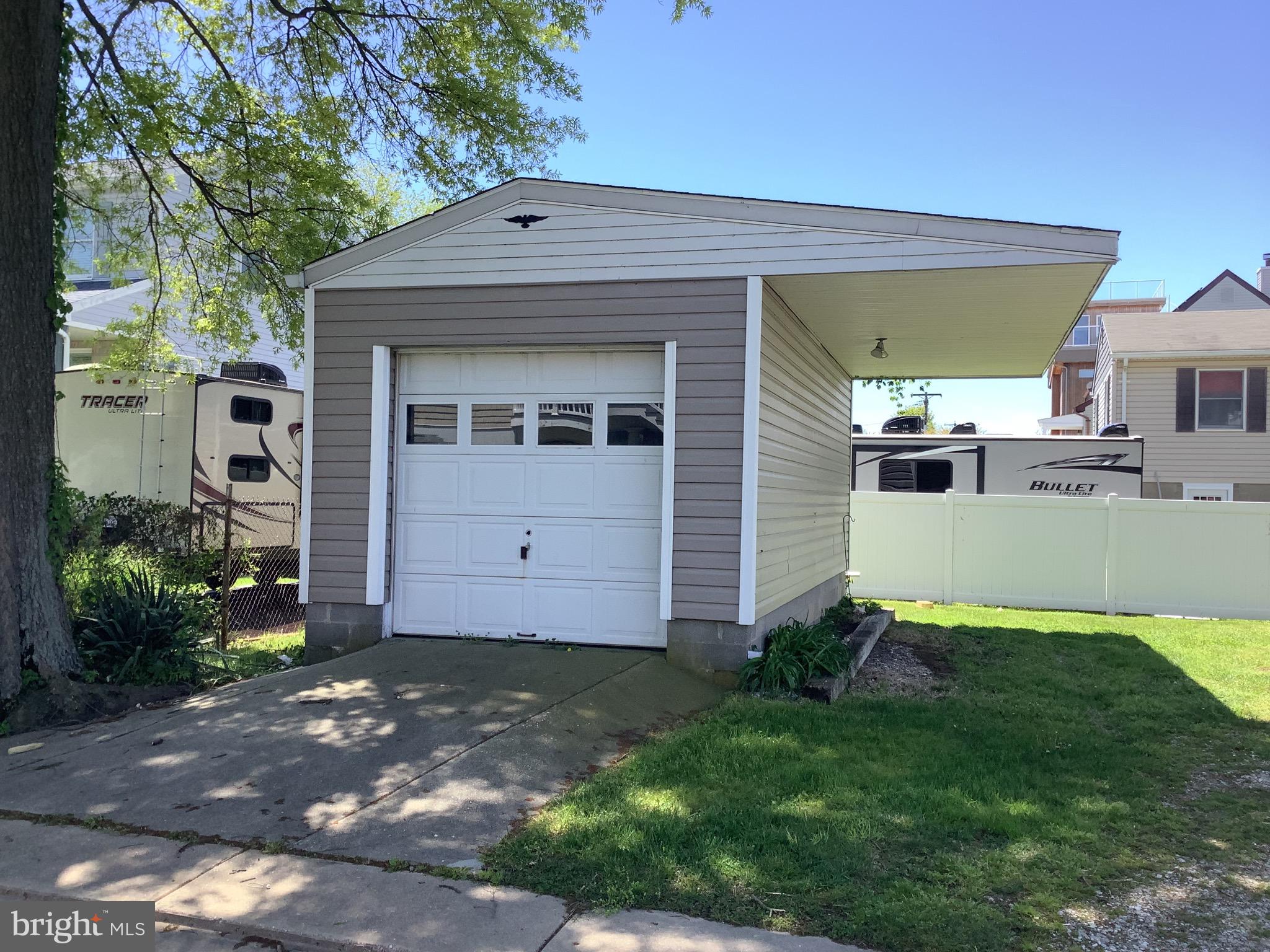 2822 Bay Sparrows Point Sparrows Point, MD 21219 - Photo 13 of 73 Detached Shed