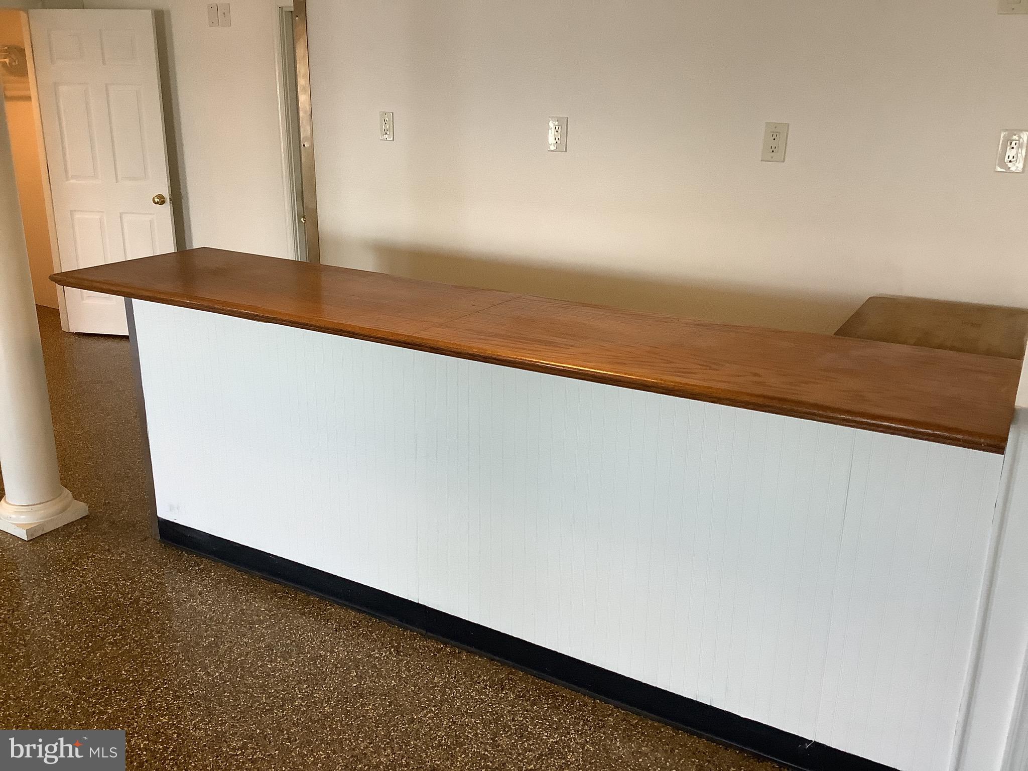 2822 Bay Sparrows Point Sparrows Point, MD 21219 - Photo 29 of 73 First Level Bar for Entertaining