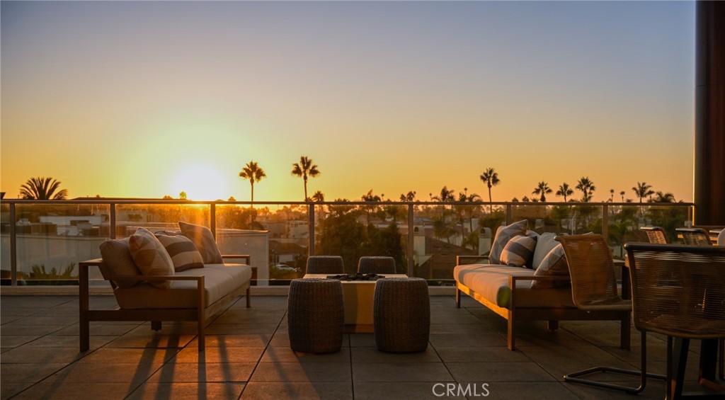 414 Main Street, Unit 420 Huntington Beach, CA 92648 - Photo 16 of 19