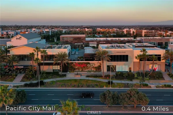 $1,988,000 | 414 Main Street, Unit 420, Huntington Beach, CA 92648