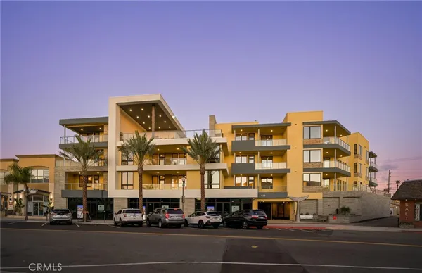 $1,988,000 | 414 Main Street, Unit 420, Huntington Beach, CA 92648