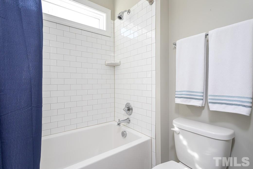 4604 Pleasant Pointe Way Raleigh, NC 27613 - Photo 24 of 30 Tile Jack and Jill bathroom
