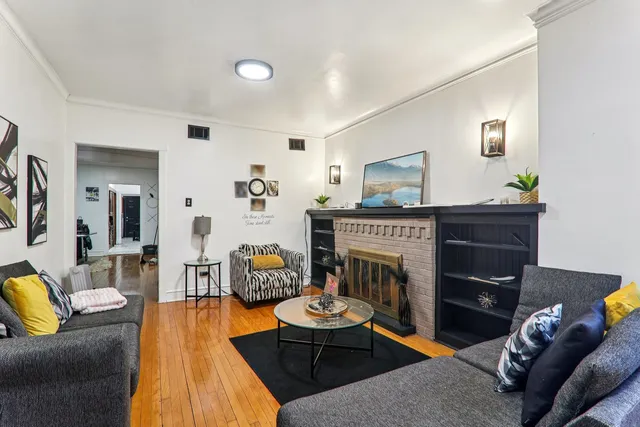 $399,900 | 412 North Pine Avenue, Chicago, IL 60644