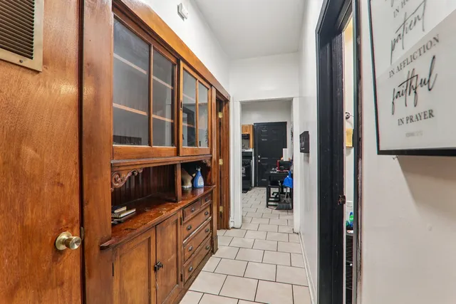 $399,900 | 412 North Pine Avenue, Chicago, IL 60644