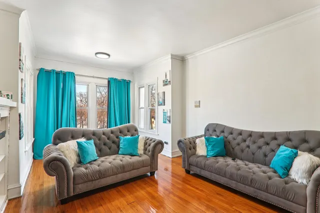 $399,900 | 412 North Pine Avenue, Chicago, IL 60644