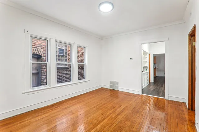 $399,900 | 412 North Pine Avenue, Chicago, IL 60644