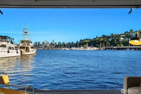 $650,000 | 1301 North Northlake Way, Seattle, WA 98103