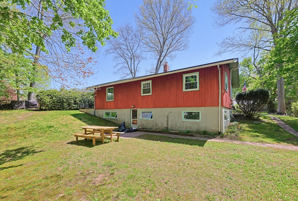 21 Daggett Road Attleboro, MA 02703 - Photo 36 of 39