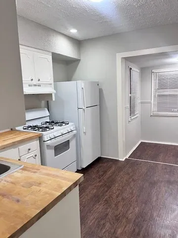 $119,900 | 300 Bellaire Avenue, Kansas City, MO 64123