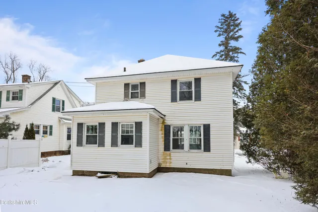 $199,900 | 21 Ensign Avenue, Pittsfield, MA 01201