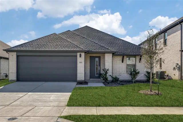 $2,500 | 601 Whispering Winds Trail, McKinney, TX 75071