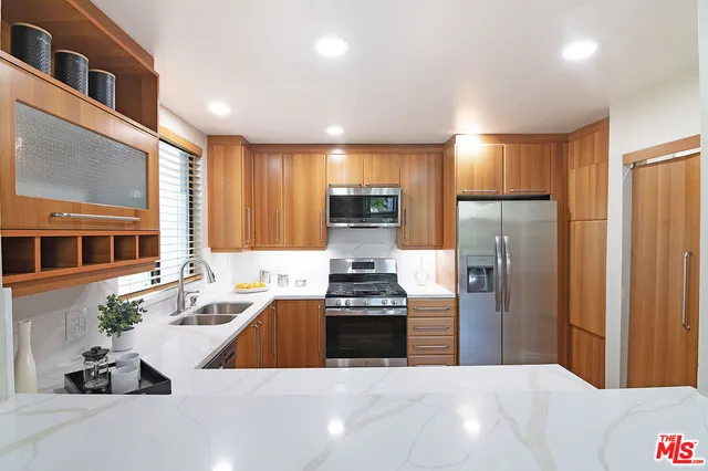 $1,199,000 | 1937 South Beverly Glen Boulevard, Unit 47, Los Angeles, CA 90025