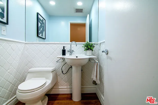 $1,199,000 | 1937 South Beverly Glen Boulevard, Unit 47, Los Angeles, CA 90025