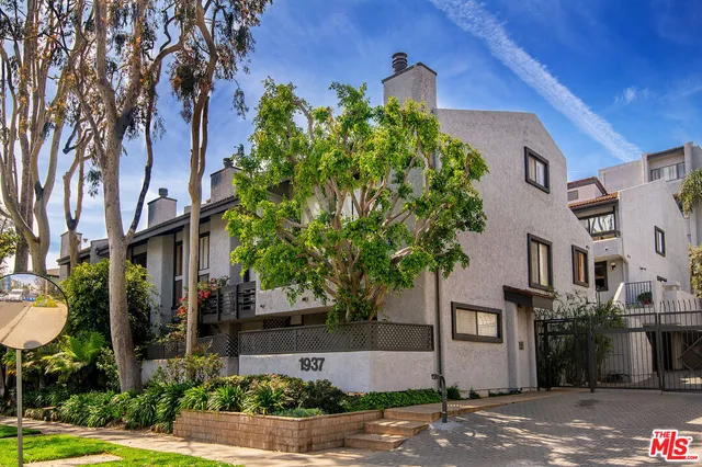 $1,199,000 | 1937 South Beverly Glen Boulevard, Unit 47, Los Angeles, CA 90025