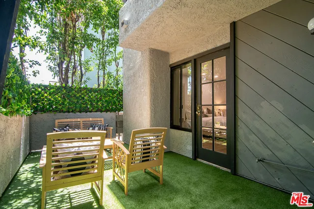 $1,199,000 | 1937 South Beverly Glen Boulevard, Unit 47, Los Angeles, CA 90025
