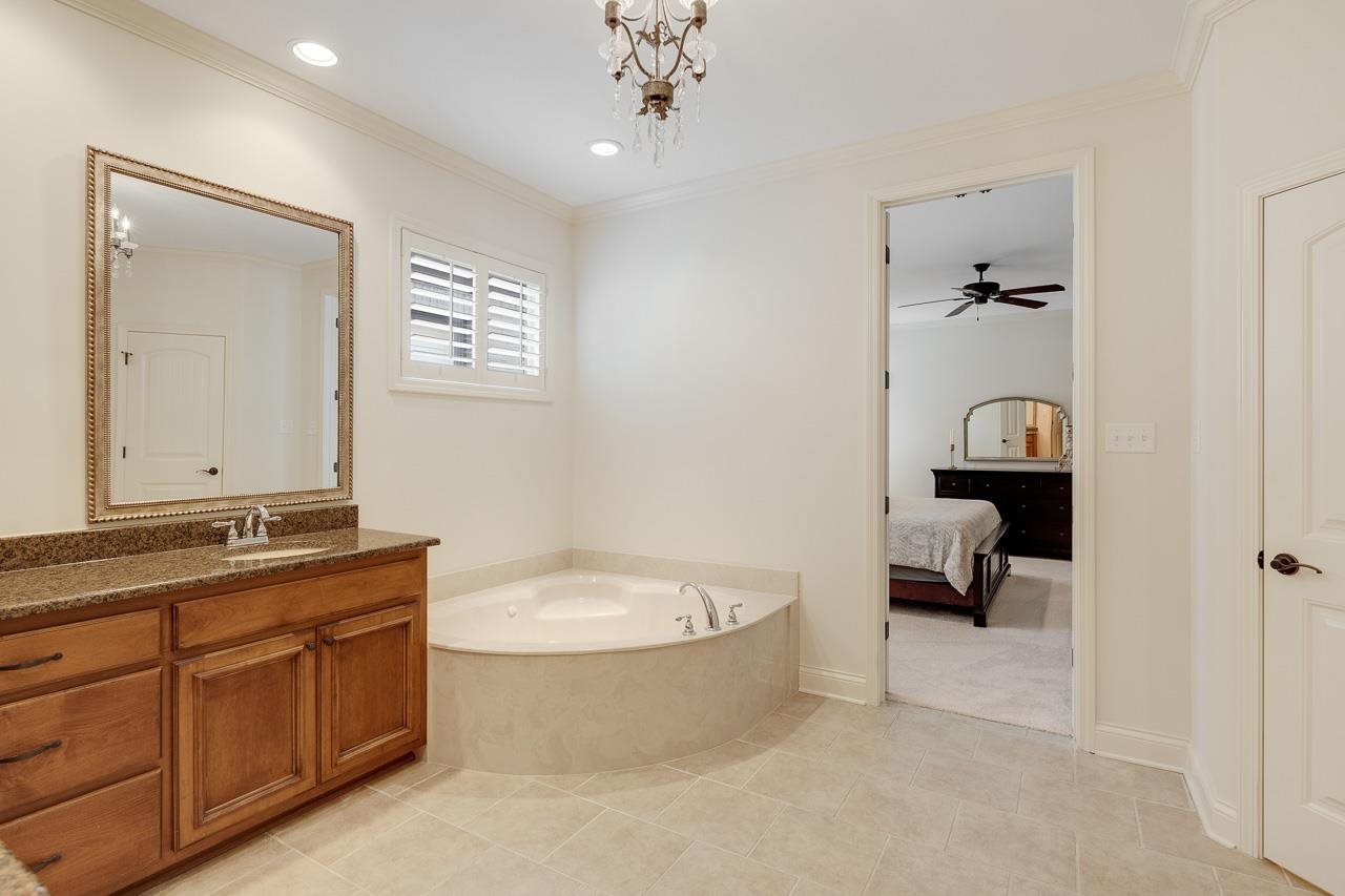 1015 Russell Farms Road Collierville, TN 38017 - Photo 15 of 25 Gallery Image 15