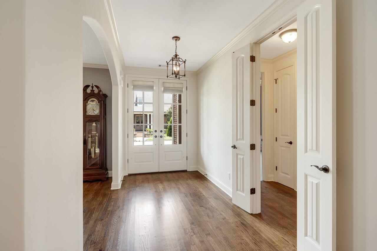 1015 Russell Farms Road Collierville, TN 38017 - Photo 3 of 25 Gallery Image 3