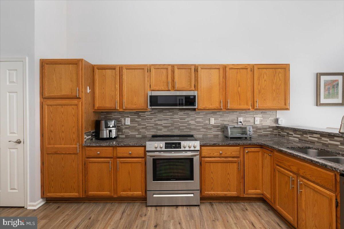 14 Ambler Lane Falling Waters, WV 25419 - Photo 9 of 43 Kitchen