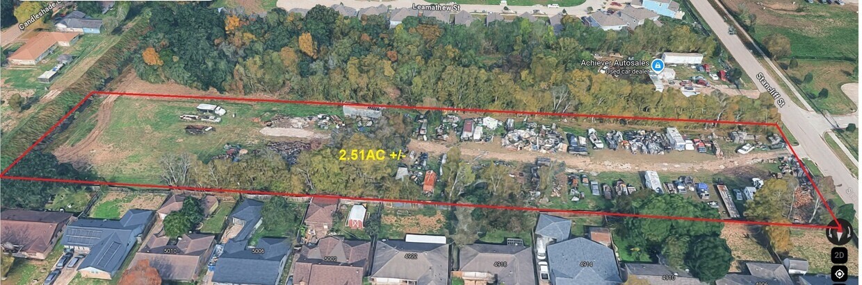 a view of a outdoor space